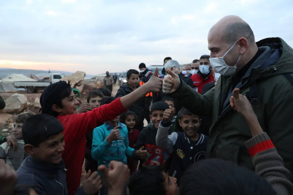 نقل تحيات أردوغان للسوريين.. صويلو يتفقد مشروعا تنمويا تركيا في إدلب